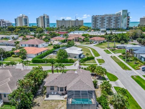 A home in MARCO ISLAND