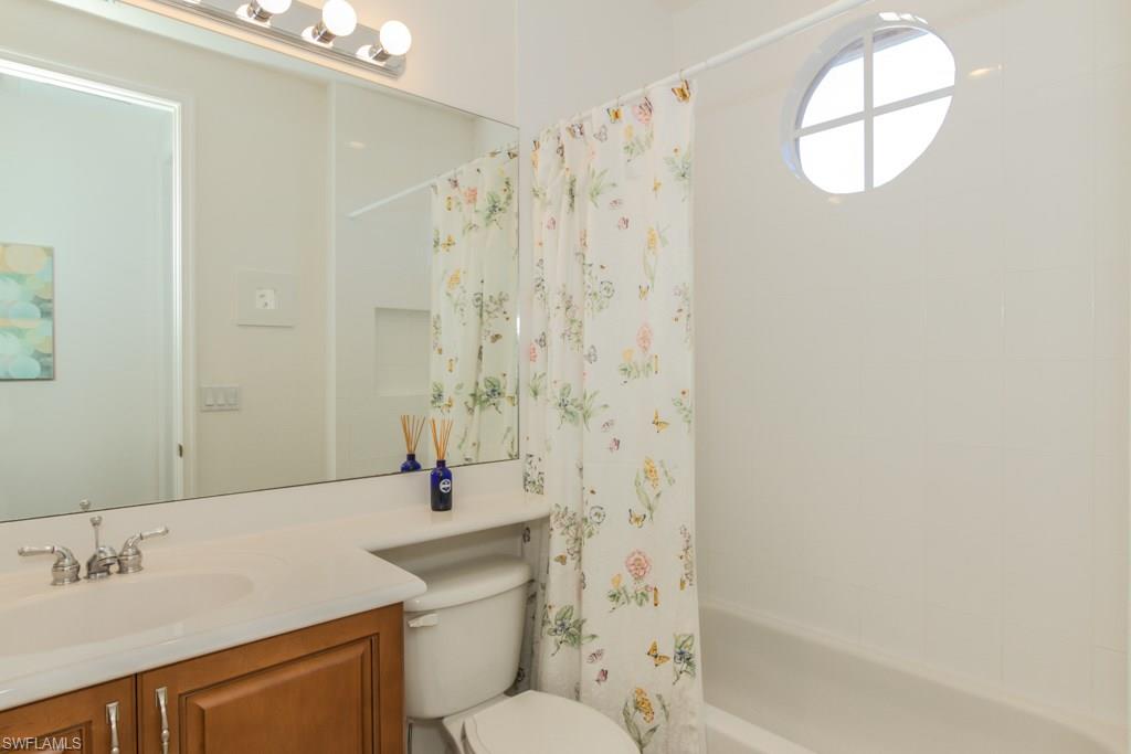 SATURNIA LAKES - Residential