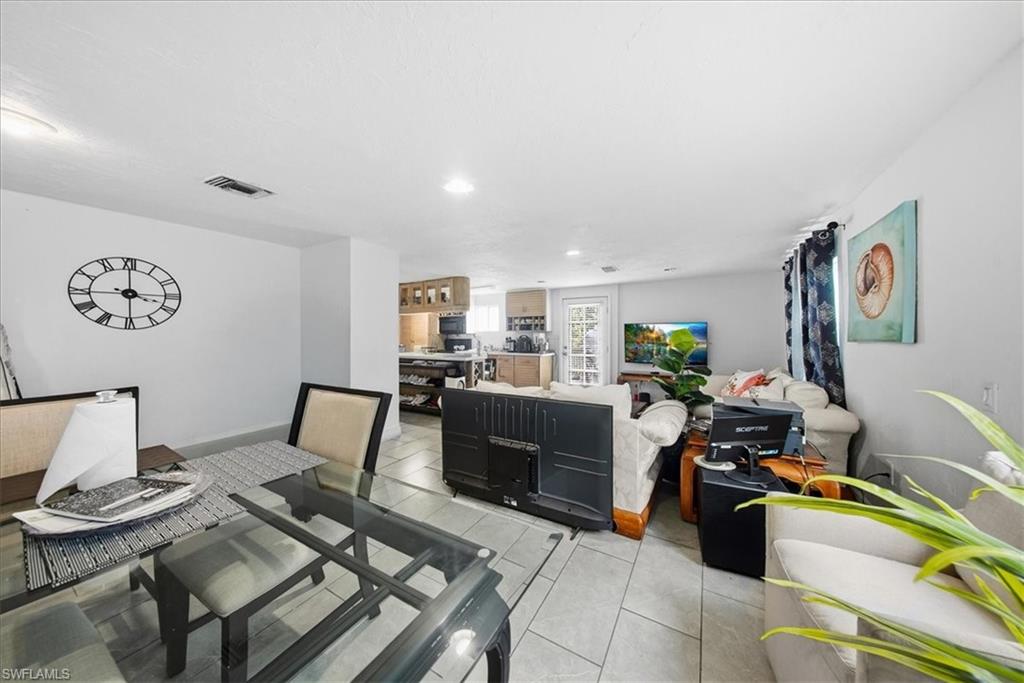 SUNCOAST ESTATE - Residential