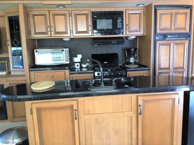 IMPERIAL WILDERNESS - Land