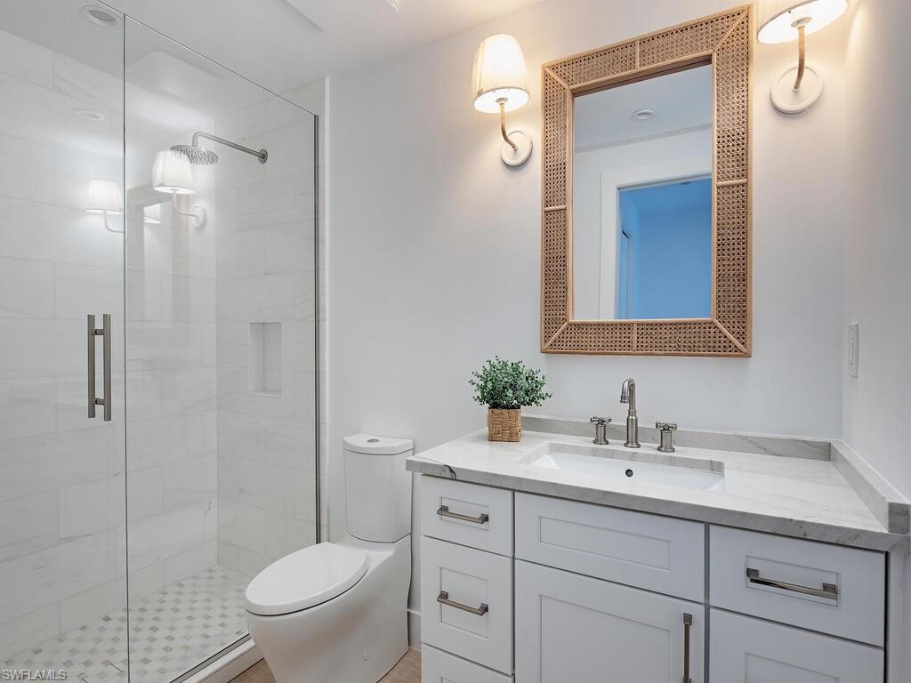 VENETIAN VILLAS - Residential