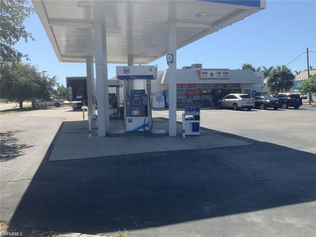 4403 Del Prado BLVD S