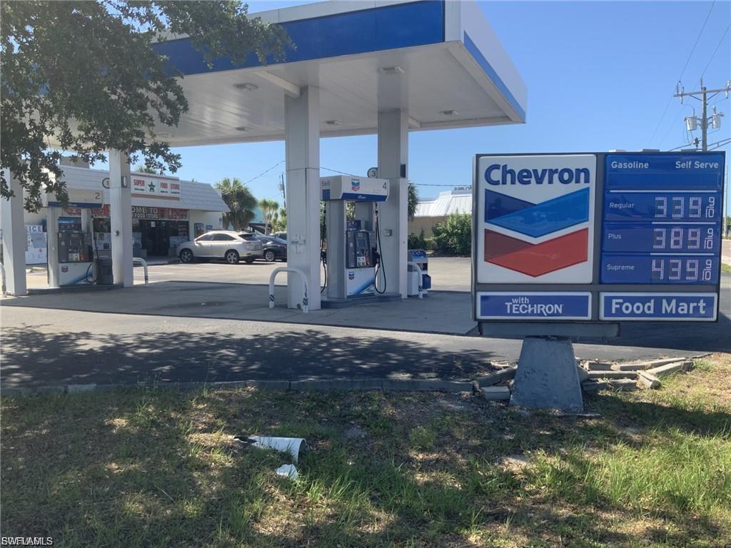 4403 Del Prado BLVD S