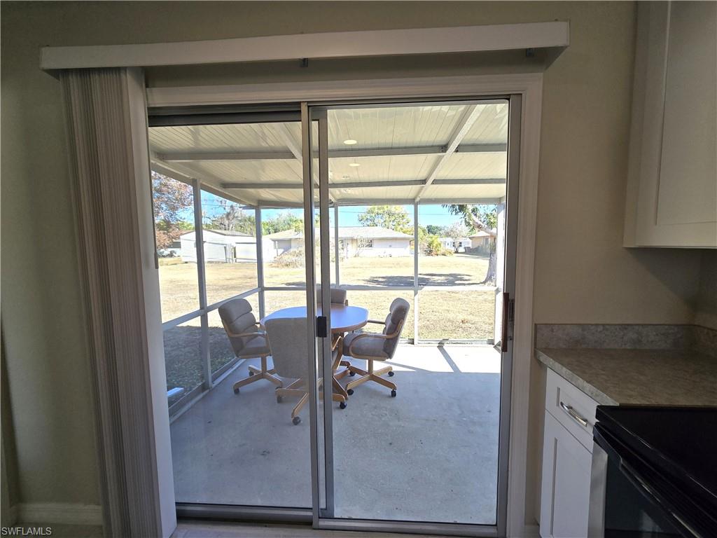 PARADISE SHORES - Residential