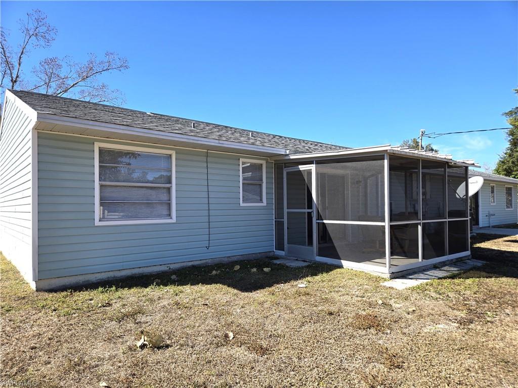 PARADISE SHORES - Residential