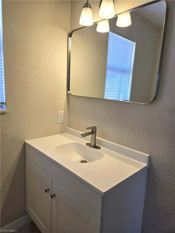 PARADISE SHORES - Residential