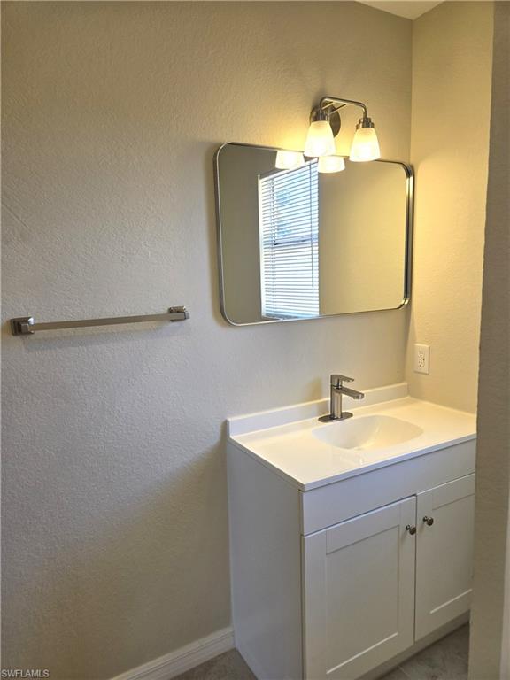 PARADISE SHORES - Residential