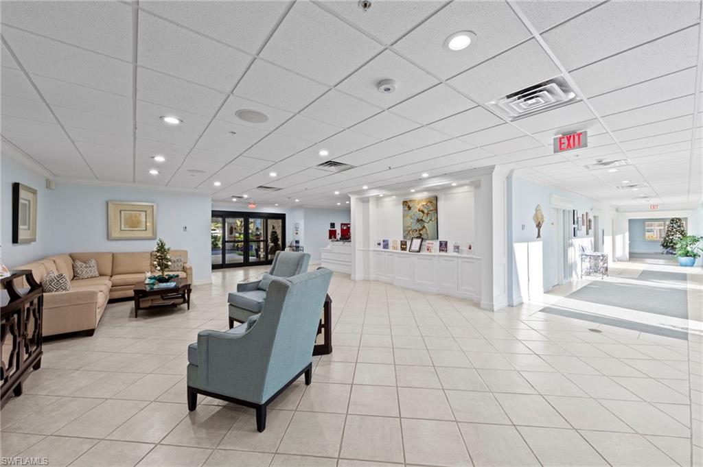 ARBOR TRACE - Residential