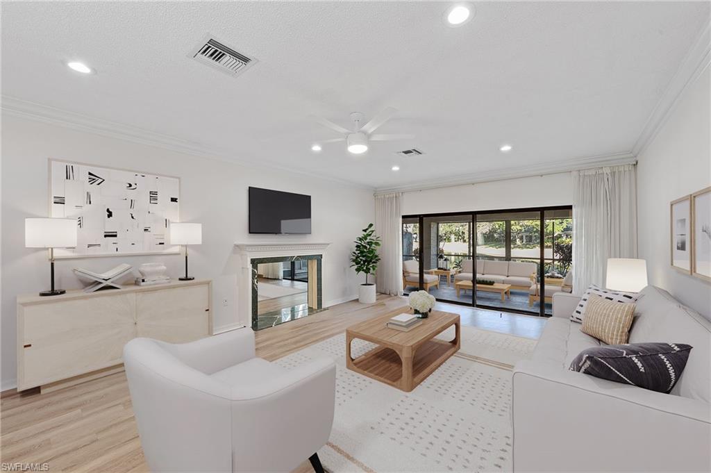 ARBOR TRACE - Residential