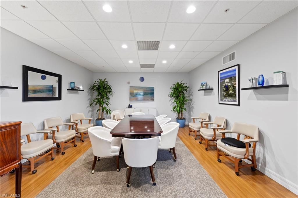 ARBOR TRACE - Residential