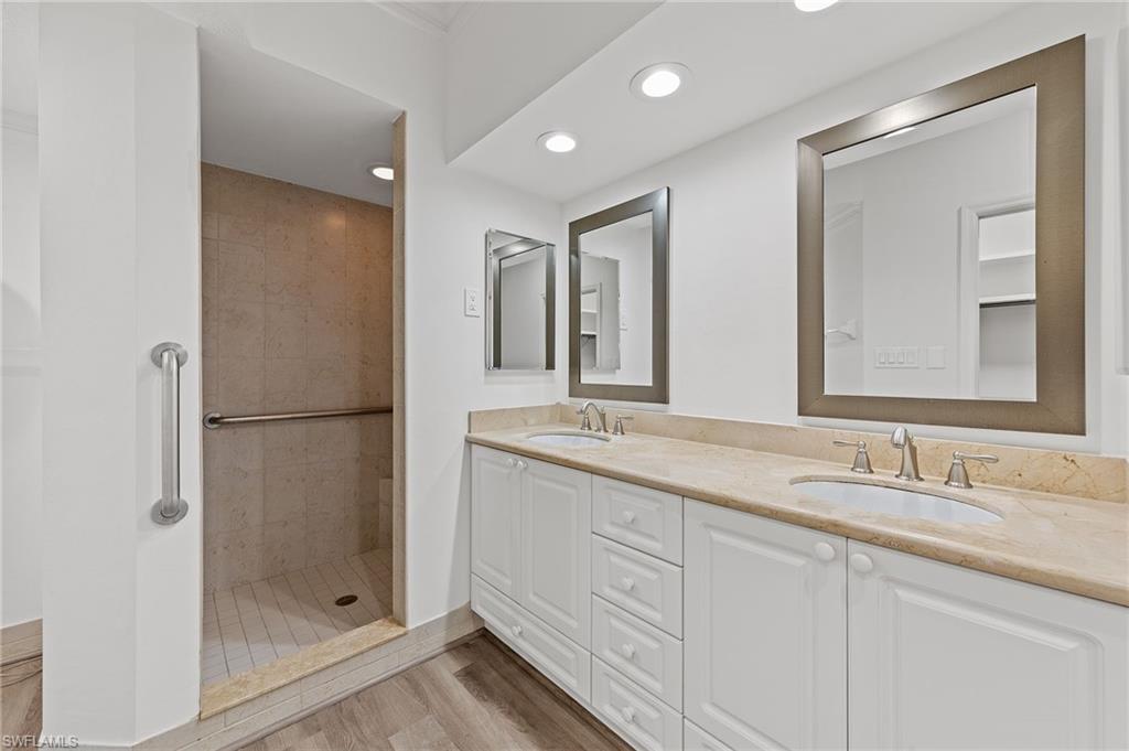 ARBOR TRACE - Residential