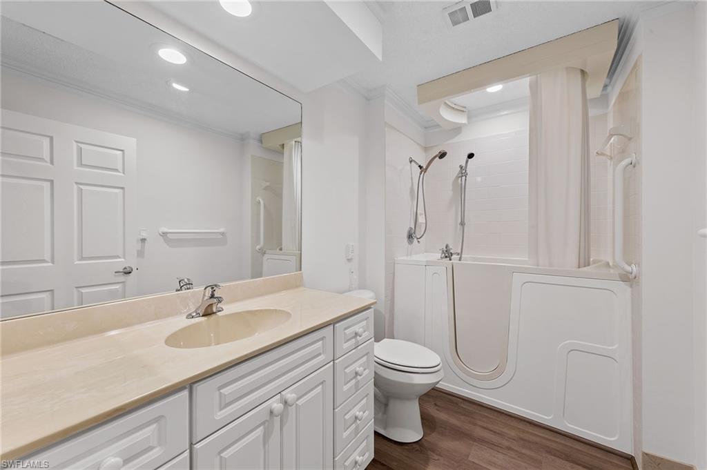 ARBOR TRACE - Residential