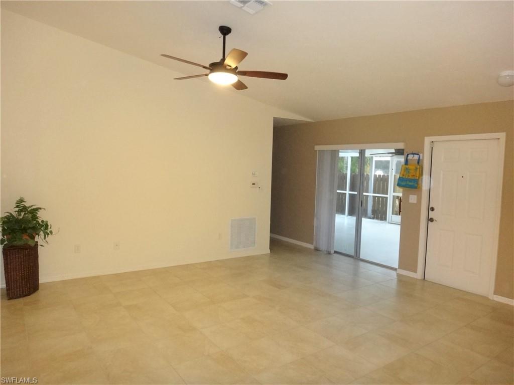 PALM LAKES - Residential