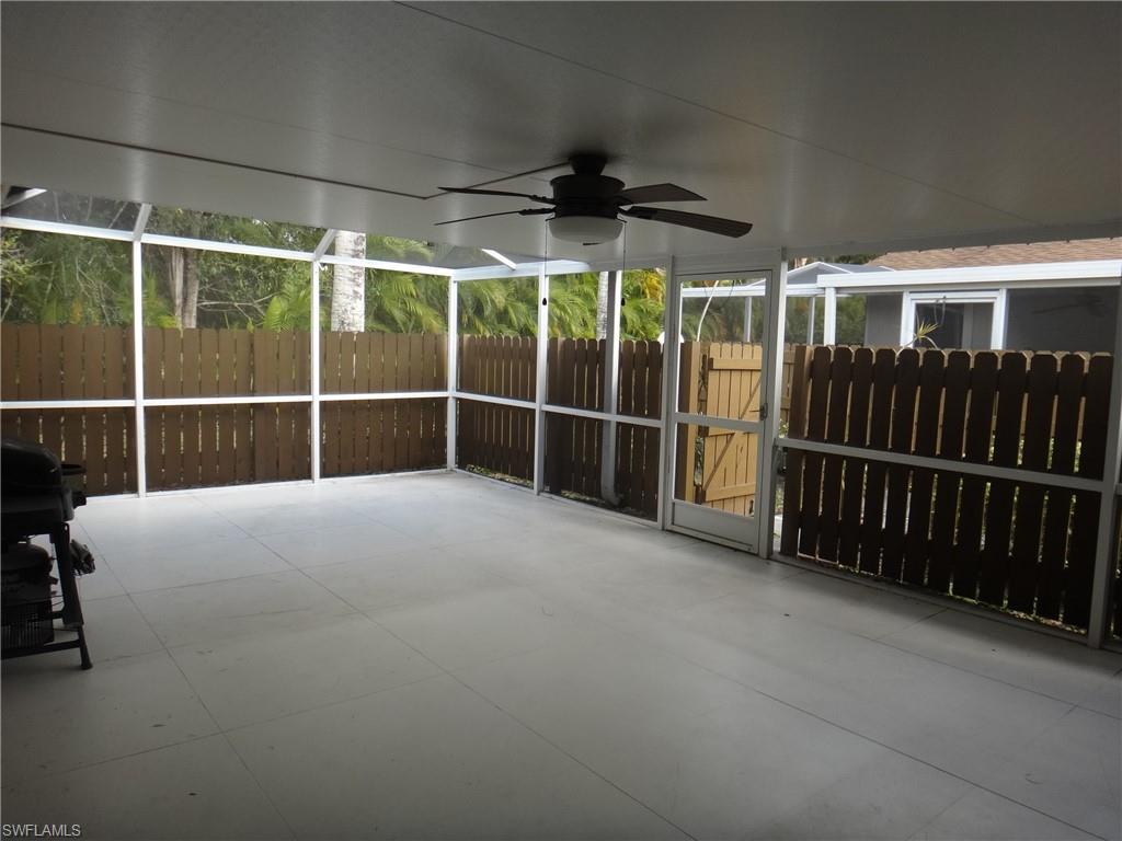 PALM LAKES - Residential