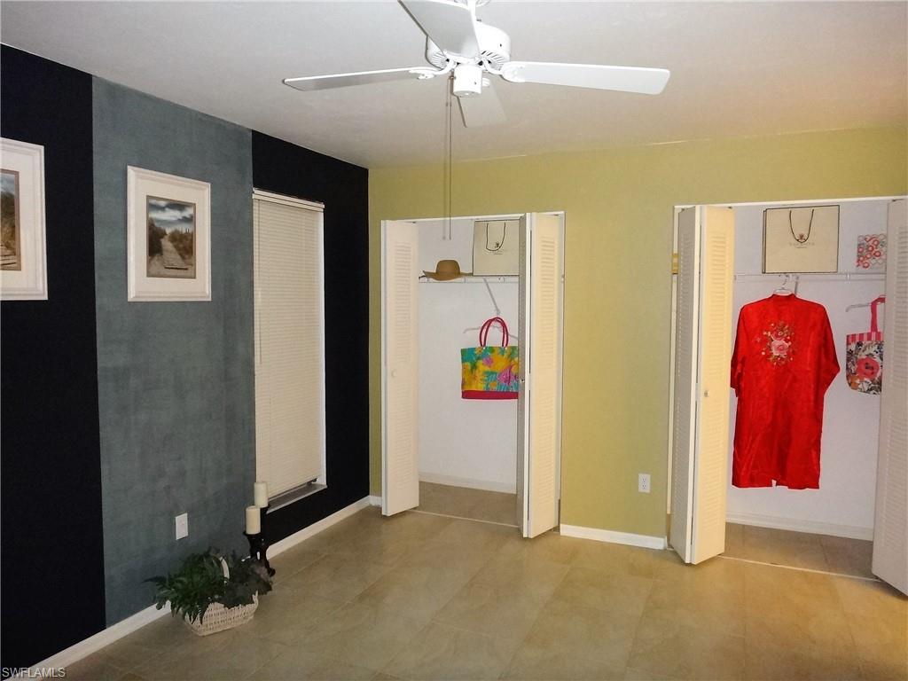 PALM LAKES - Residential