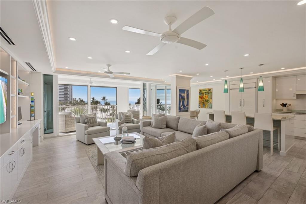 4051 Gulf Shore BLVD N 405