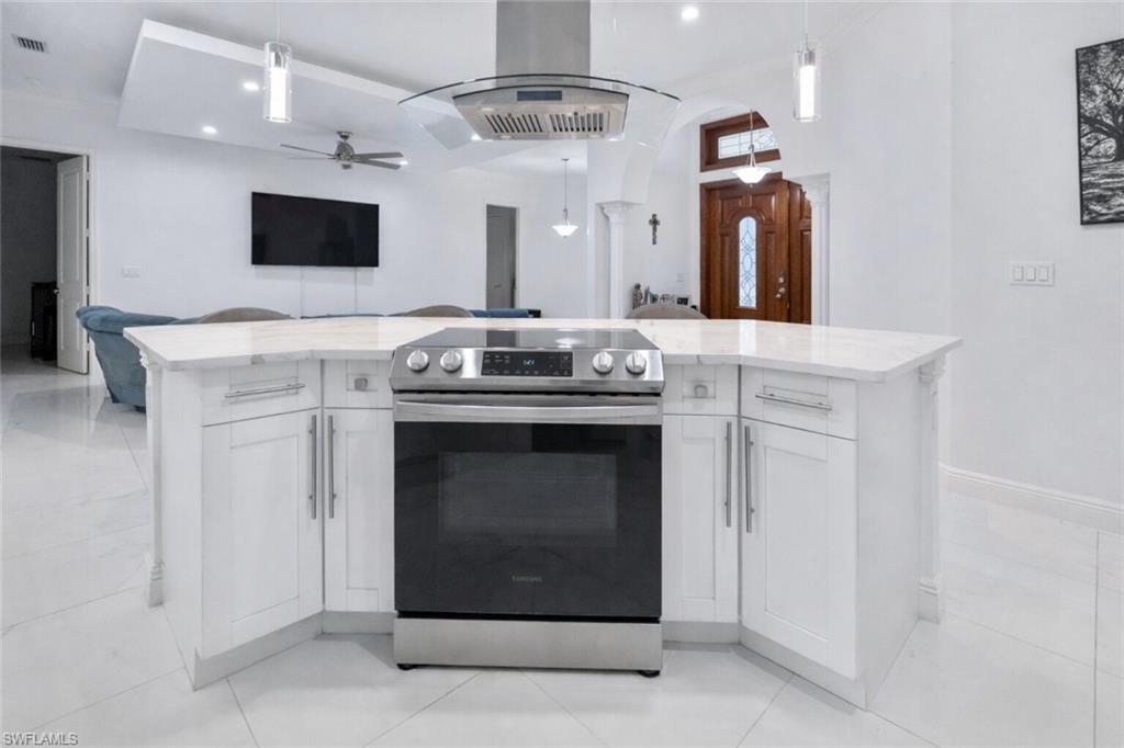 GOLDEN GATE ESTATES - Residential