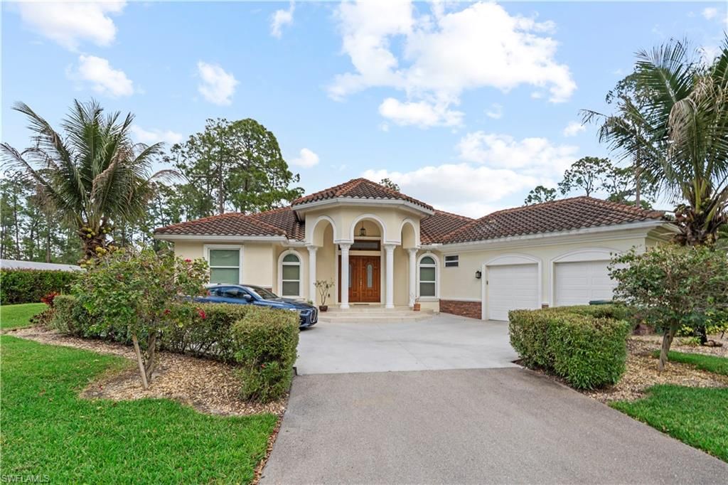 Photo of 2480 16th ST NE, NAPLES, FL 34120 (MLS # 226009765)