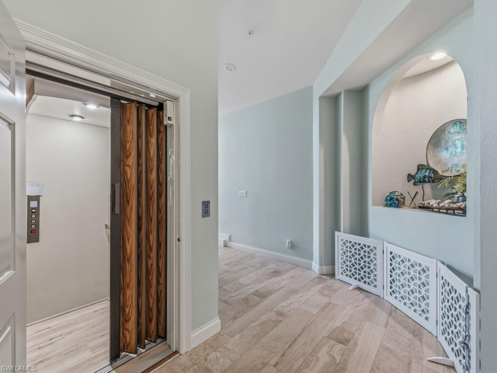 COLONADE - Residential