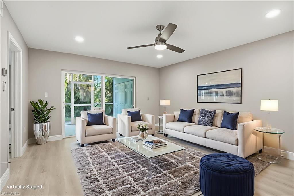 COUNTRY CLUB MANOR - Residential