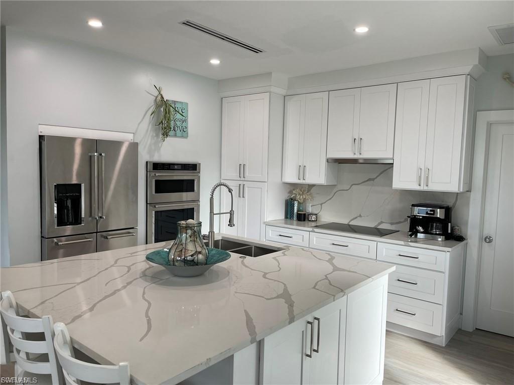 BEACH VILLAS OF UPPER CAPTIVA CONDOMINIUM - Residential