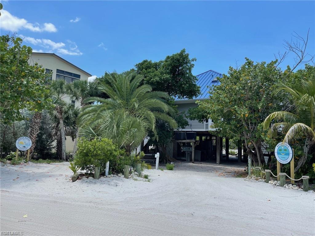 BEACH VILLAS OF UPPER CAPTIVA CONDOMINIUM - Residential