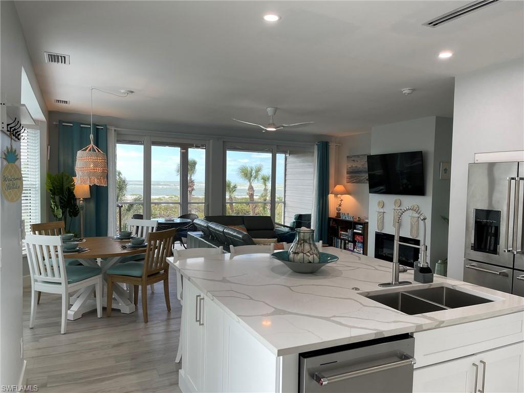 BEACH VILLAS OF UPPER CAPTIVA CONDOMINIUM - Residential