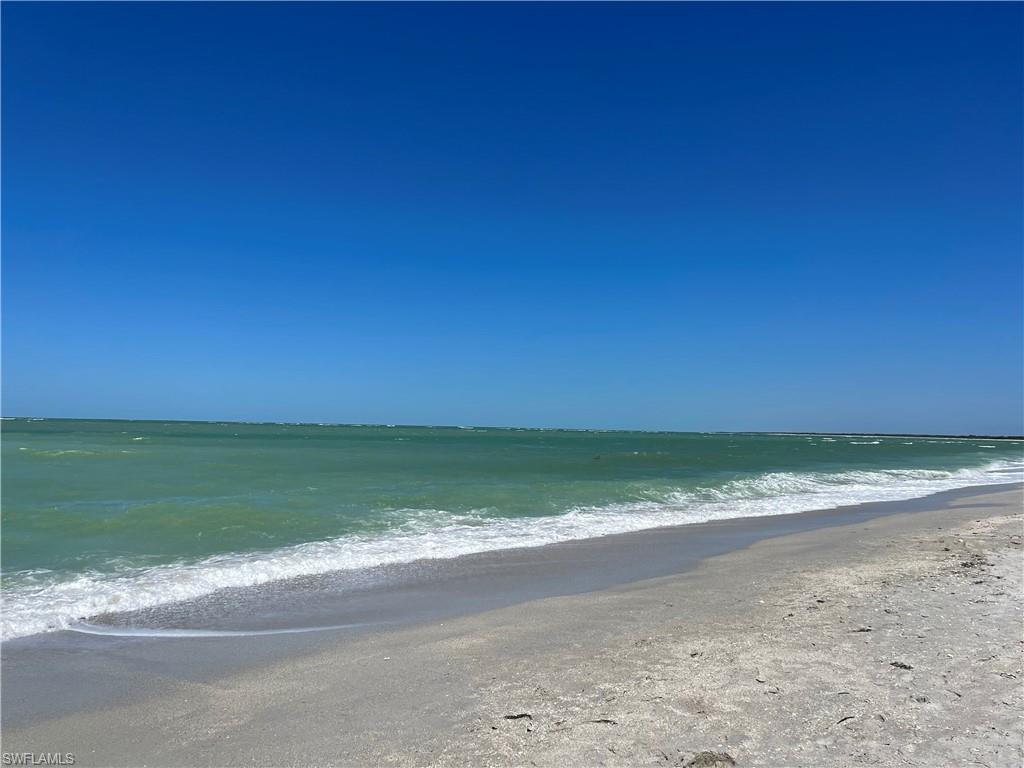 BEACH VILLAS OF UPPER CAPTIVA CONDOMINIUM - Residential