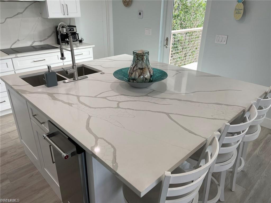 BEACH VILLAS OF UPPER CAPTIVA CONDOMINIUM - Residential