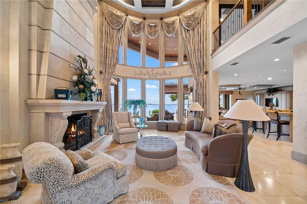 HARBOR CLUB - Residential