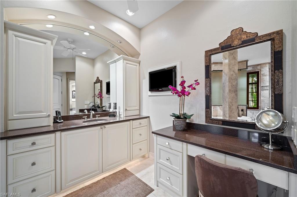 HARBOR CLUB - Residential