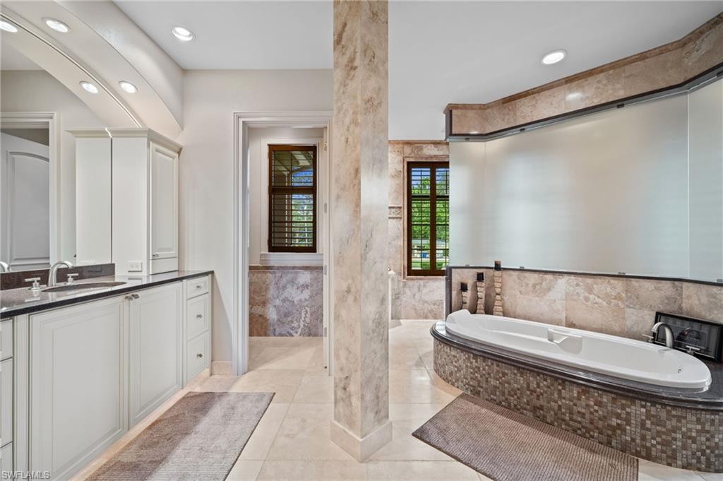 HARBOR CLUB - Residential