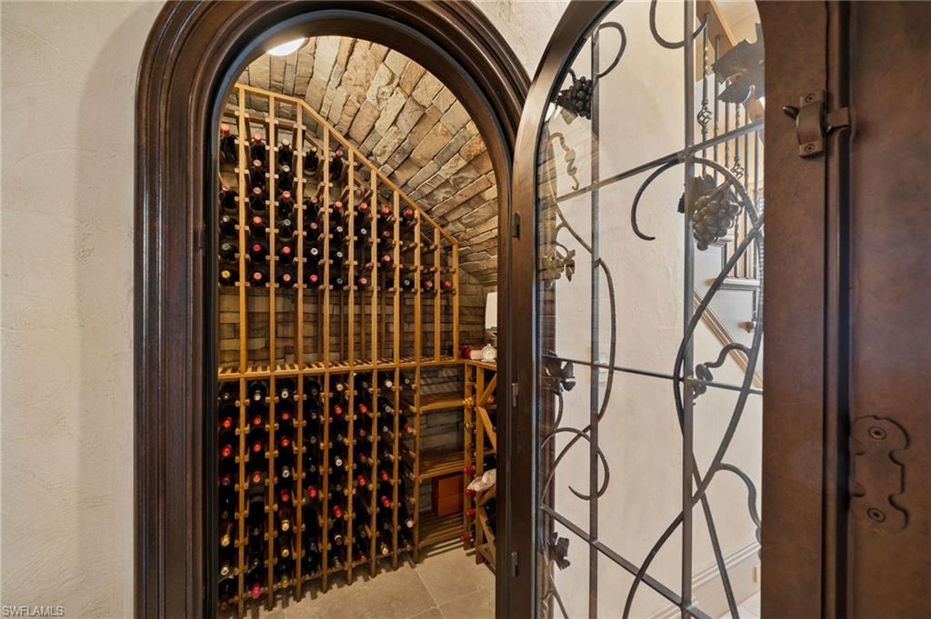 HARBOR CLUB - Residential