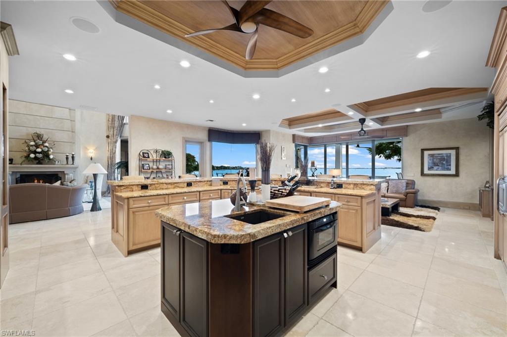 HARBOR CLUB - Residential