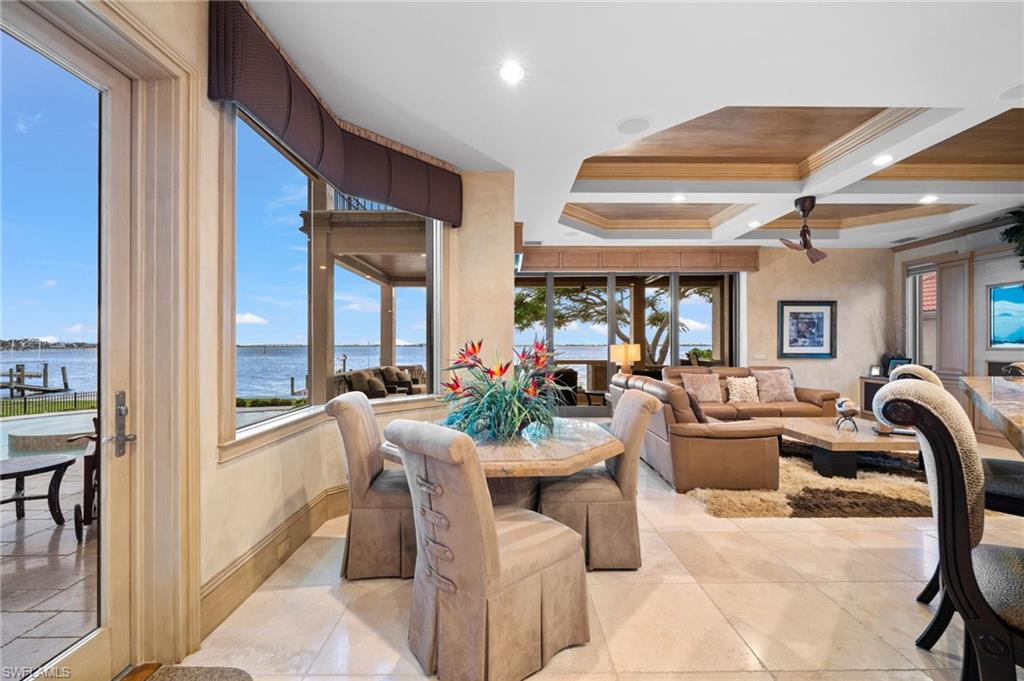 HARBOR CLUB - Residential