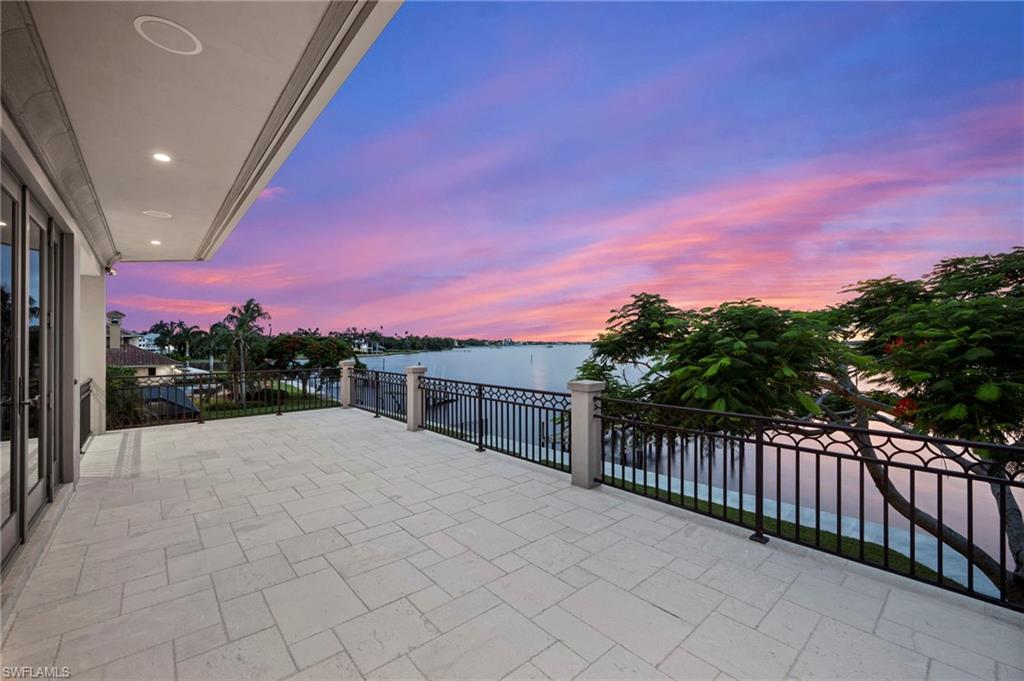 HARBOR CLUB - Residential