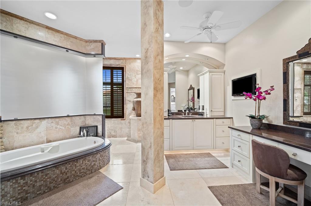 HARBOR CLUB - Residential