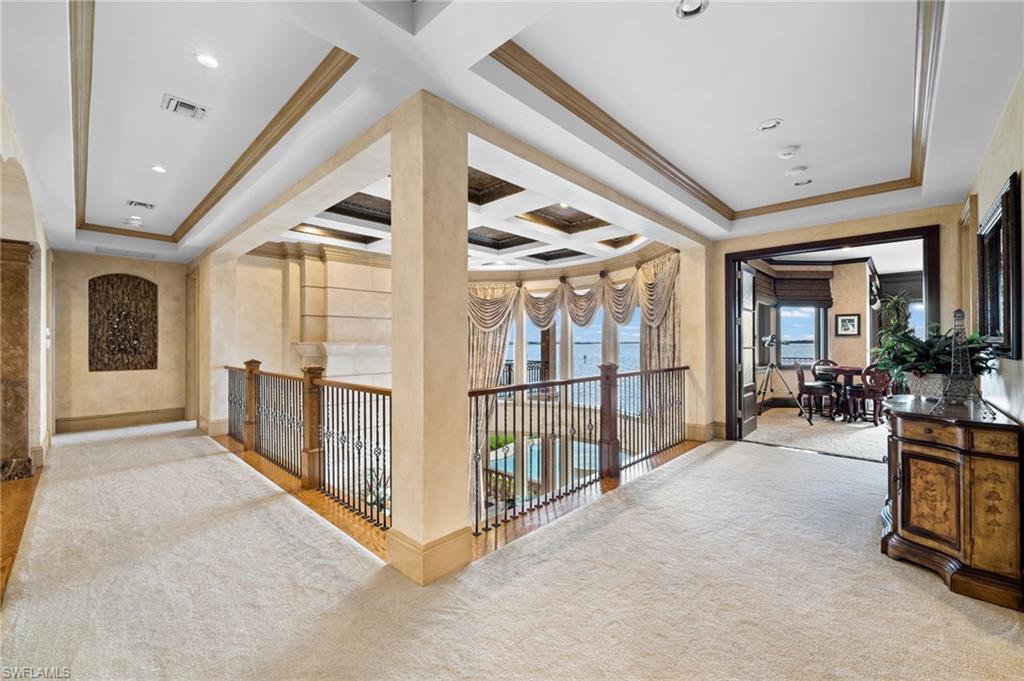 HARBOR CLUB - Residential