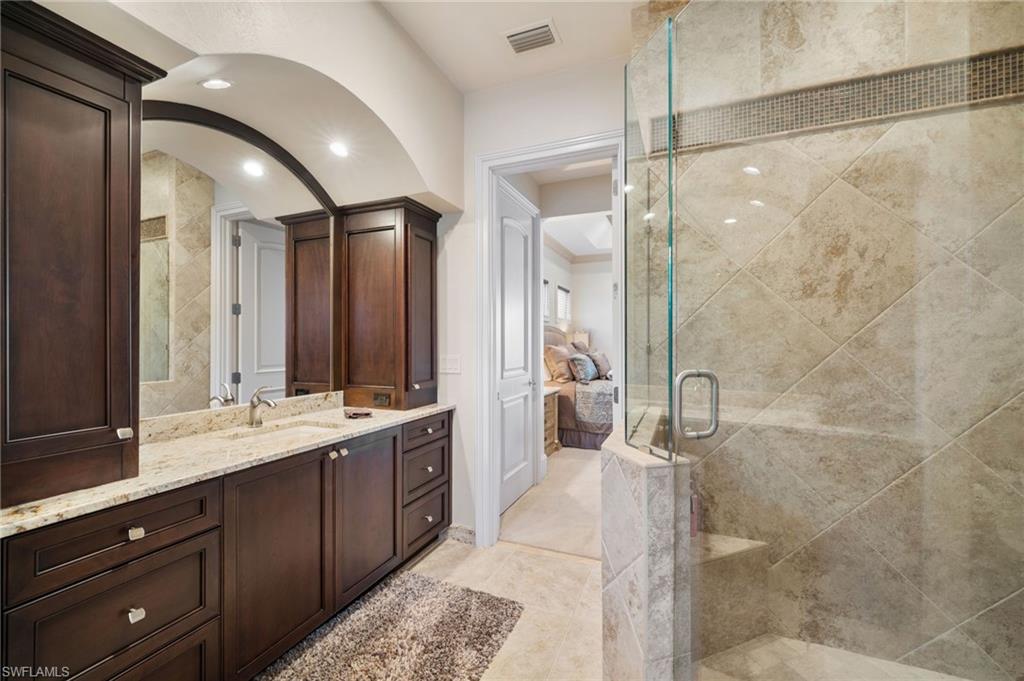 HARBOR CLUB - Residential