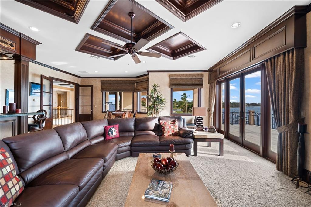 HARBOR CLUB - Residential