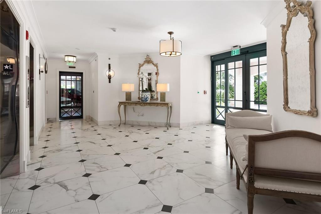 VIA DELFINO - Residential