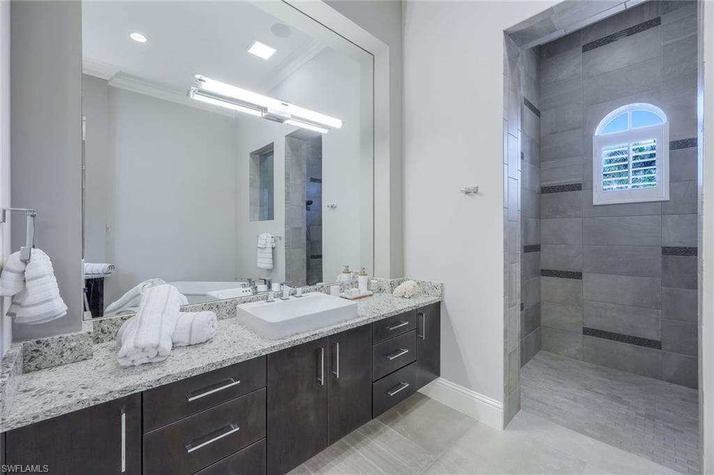 ISLA DEL SOL - Residential