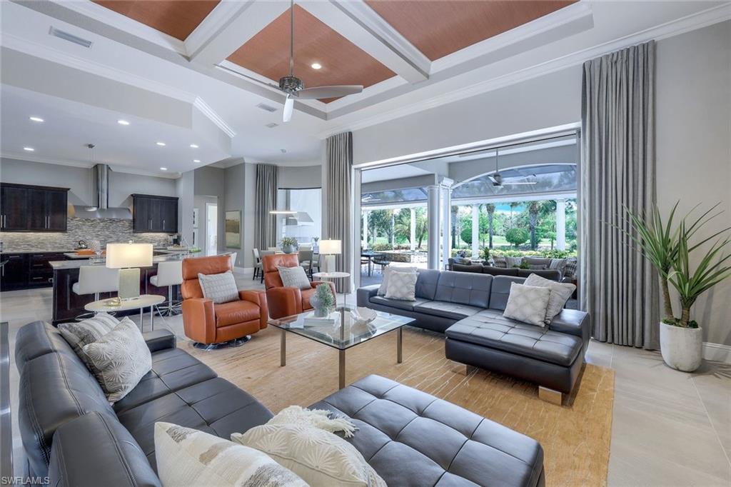 ISLA DEL SOL - Residential