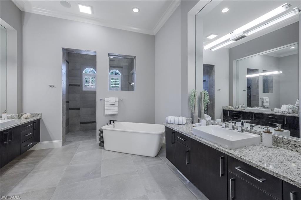 ISLA DEL SOL - Residential