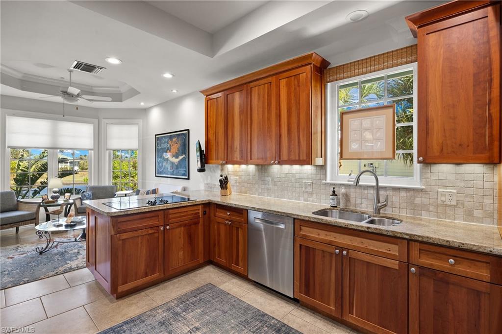 BEACHVIEW COUNTRY CLUB ESTATES - Residential