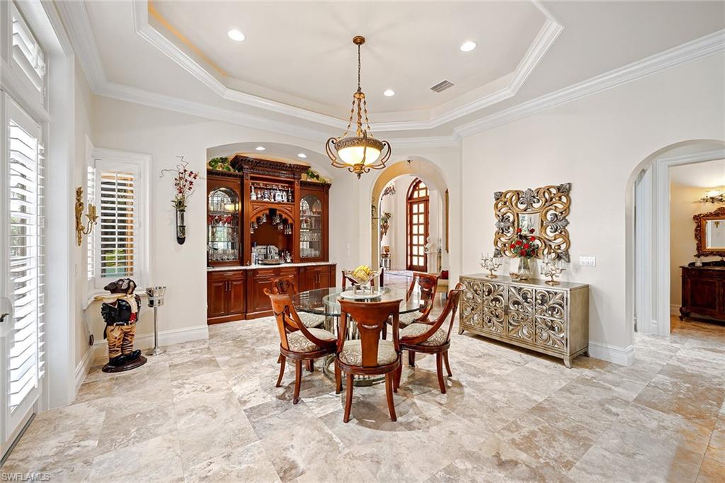 ESCADA AT TIBURON - Residential