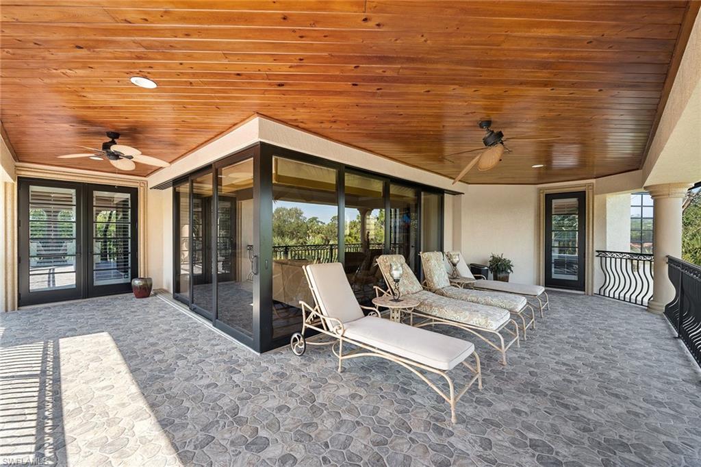 ESCADA AT TIBURON - Residential