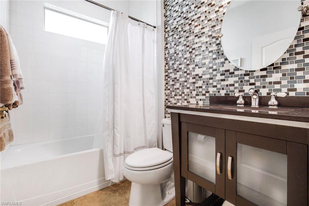 PROMENADE WEST - Residential