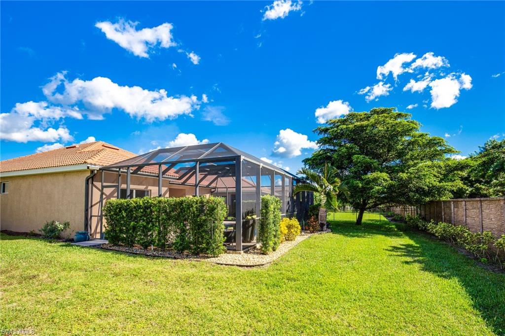 PROMENADE WEST - Residential