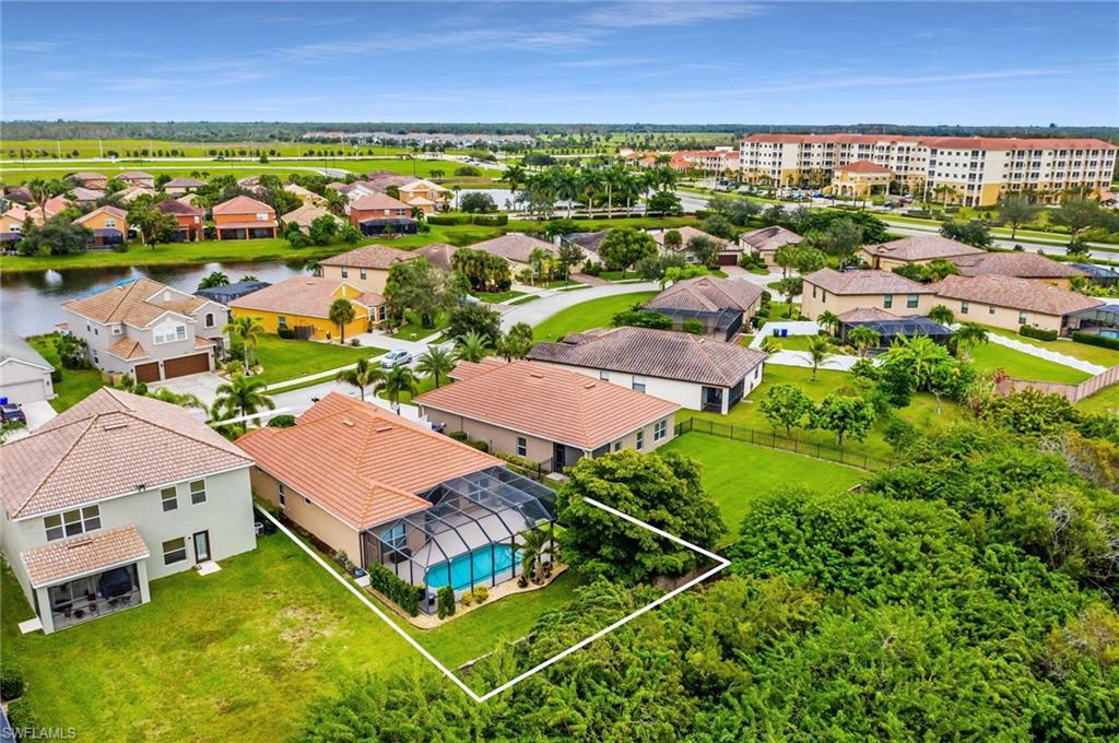 PROMENADE WEST - Residential